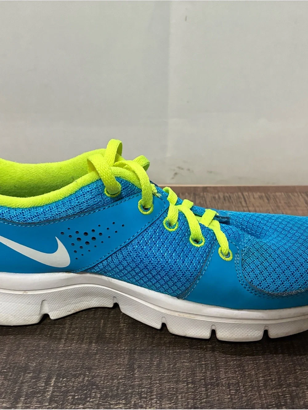 Nike Flex Experience Run Women’s Running Shoes Blue Size 6.5 Athletic Sneakers